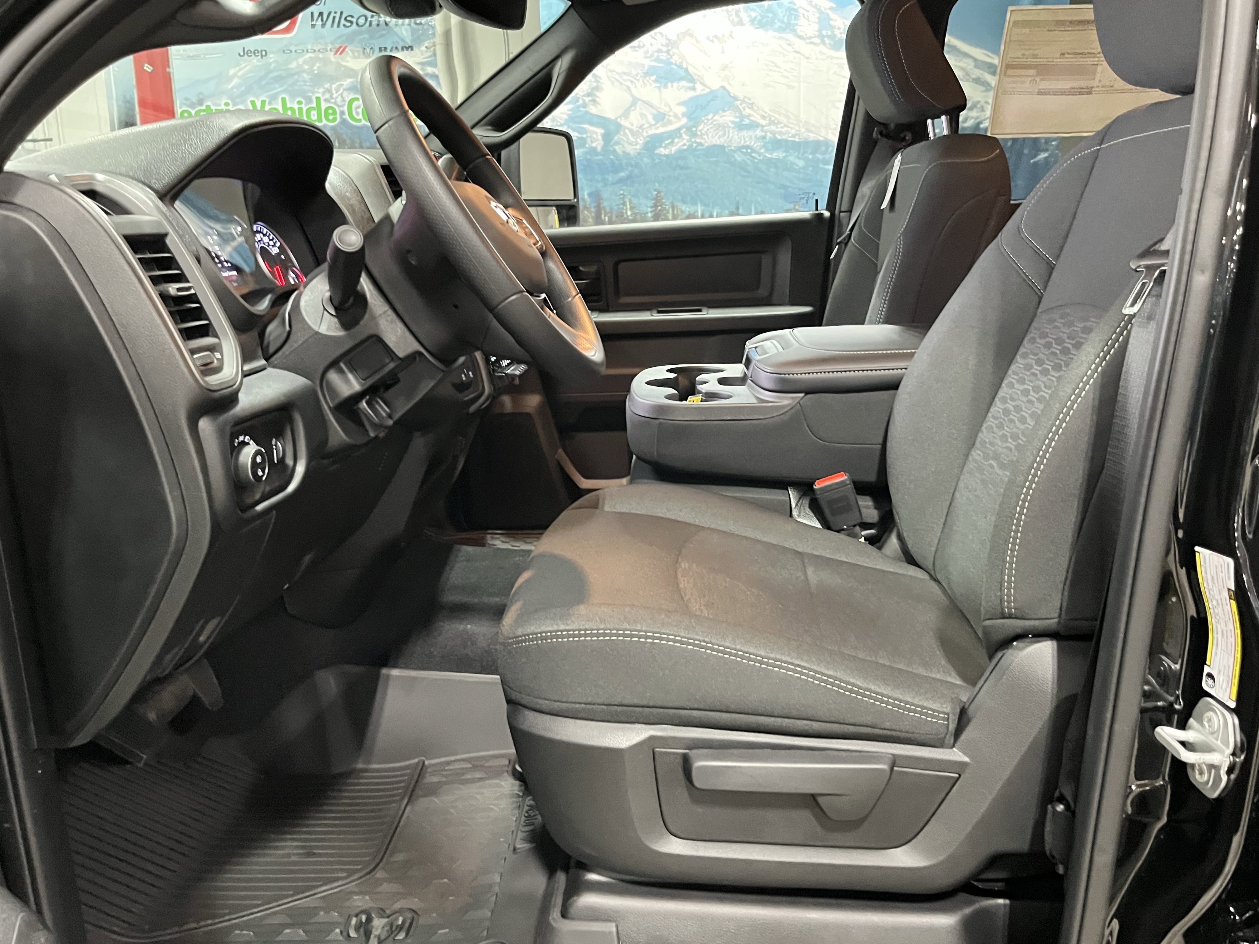 New 2026 RAM 2500 Tradesman AWD/4WD image 12