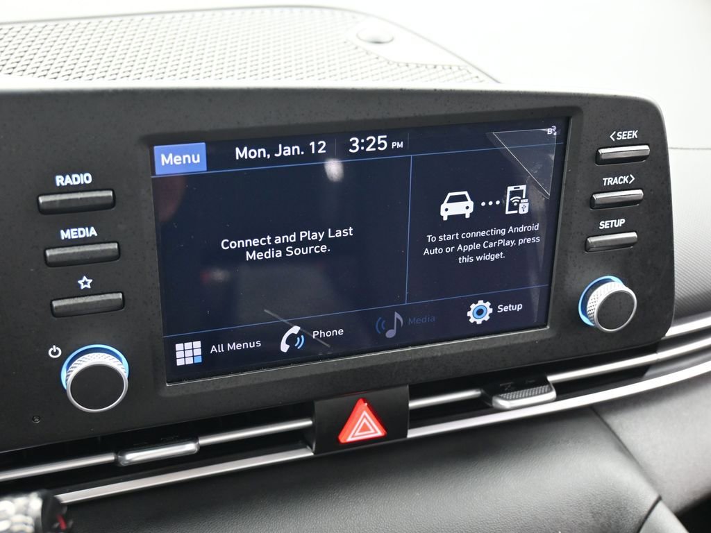 Used 2023 Hyundai Elantra SEL image 20