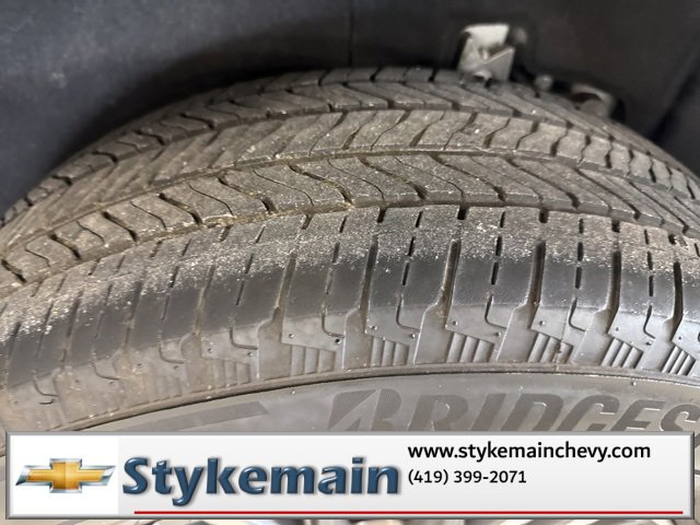 Used 2024 Chevrolet Traverse LT image 8