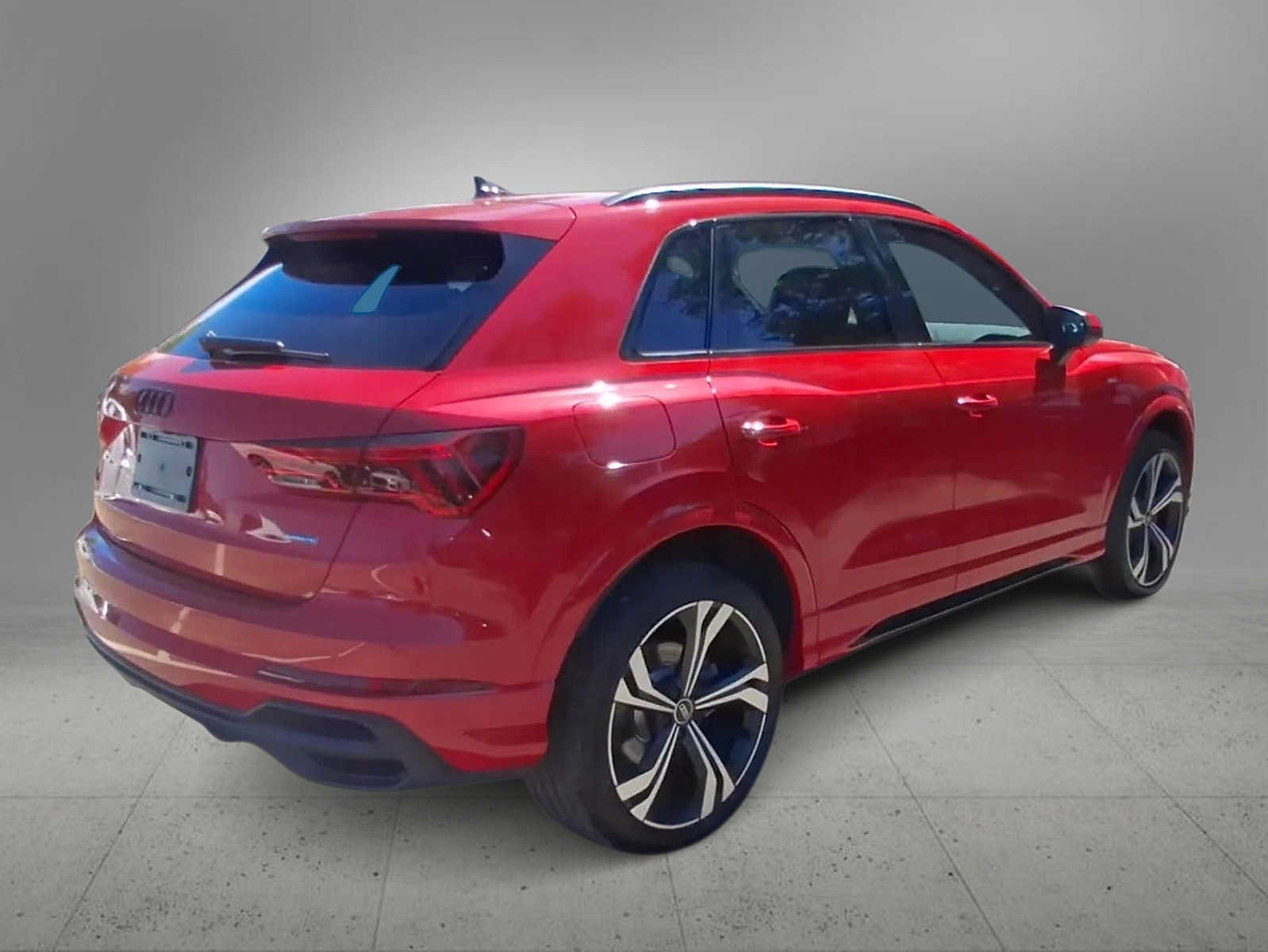 Used 2024 Audi Q3 2.0T Premium Plus w/ Premium Plus Package AWD/4WD image 8