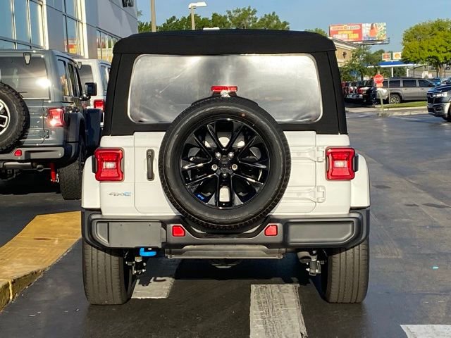 Used 2023 Jeep Wrangler Unlimited Sahara w/ Cold Weather Group AWD/4WD image 8
