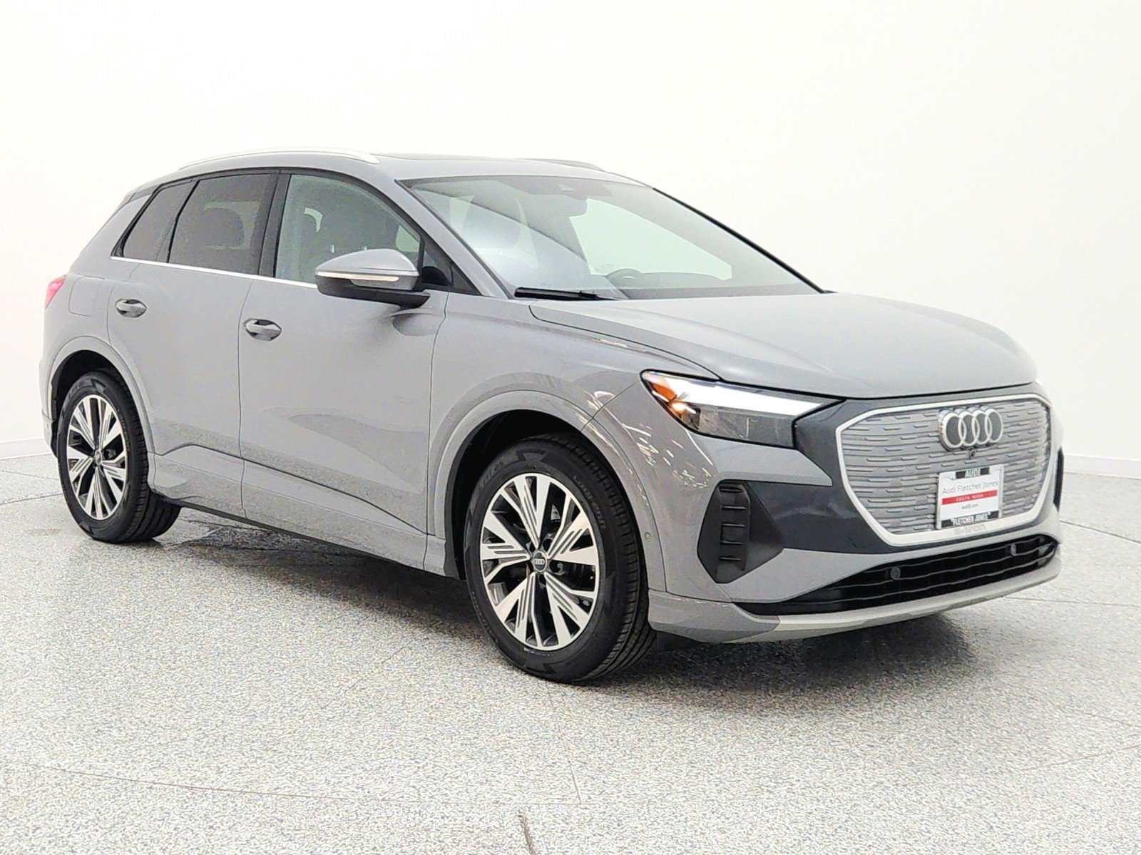 Used 2023 Audi Q4 e-tron Premium Plus w/ Premium Plus RWD image 3