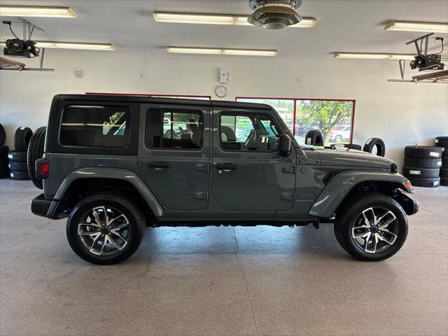 Certified 2024 Jeep Wrangler Unlimited AWD/4WD image 37