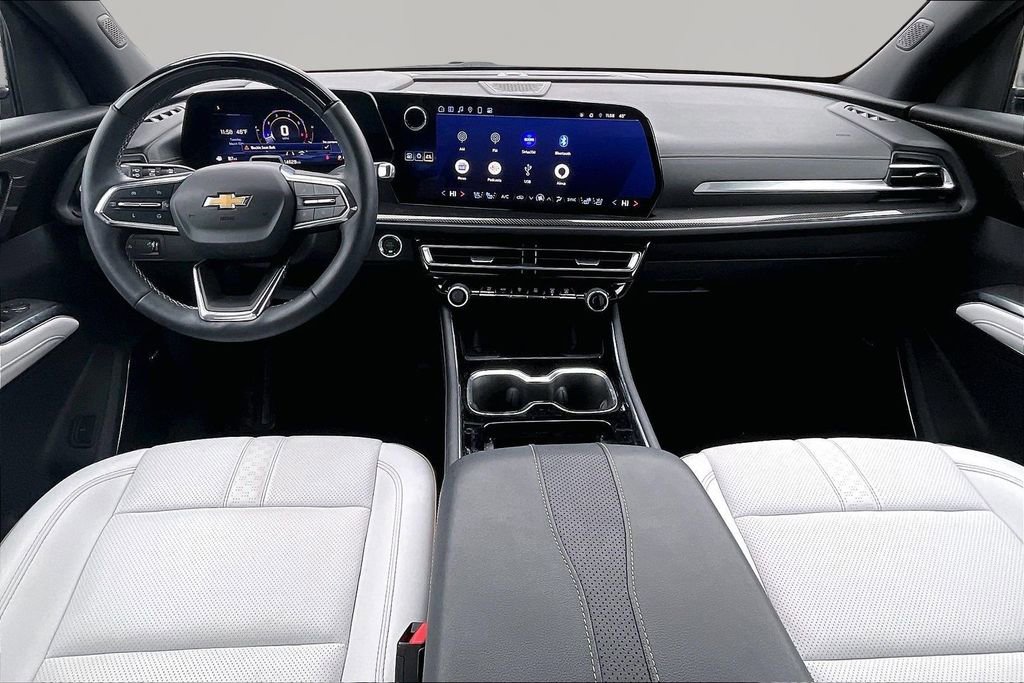 Used 2024 Chevrolet Traverse RS image 8