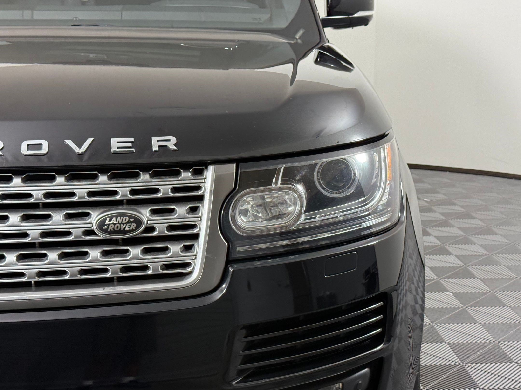Used 2013 Land Rover Range Rover HSE AWD/4WD image 12