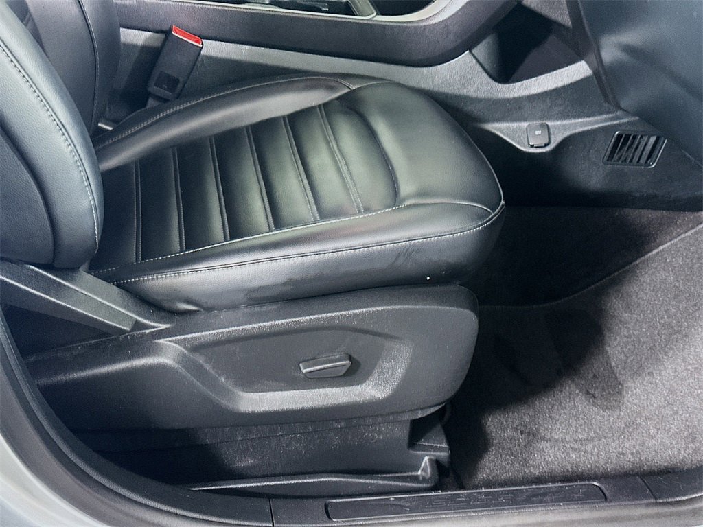 Used 2024 Ford Edge SEL image 23