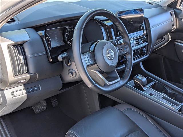 Used 2022 Nissan Pathfinder Platinum w/ Cargo Package image 10