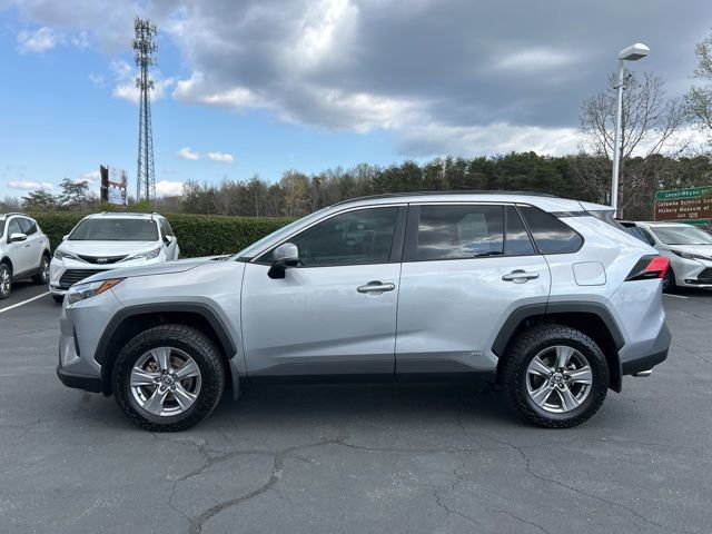Used 2024 Toyota RAV4 XLE w/ Convenience Package image 10