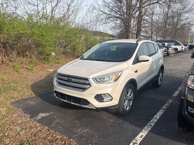 Used 2018 Ford Escape SEL AWD/4WD image 2