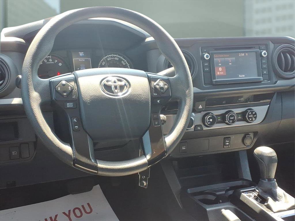Used 2018 Toyota Tacoma SR AWD/4WD image 3