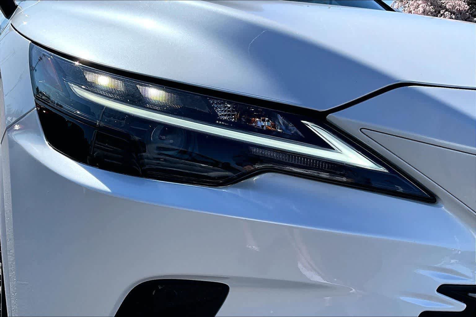 Used 2023 Lexus RX 350h w/ Accessory Package (Z1) AWD/4WD image 31