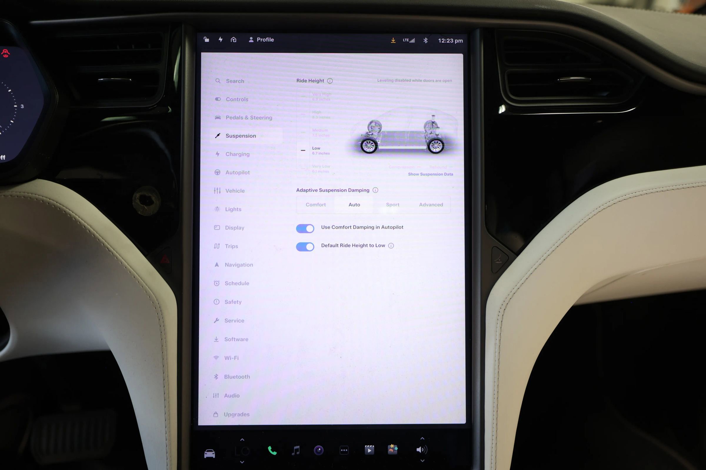 Used 2020 Tesla Model X Long Range AWD/4WD image 46