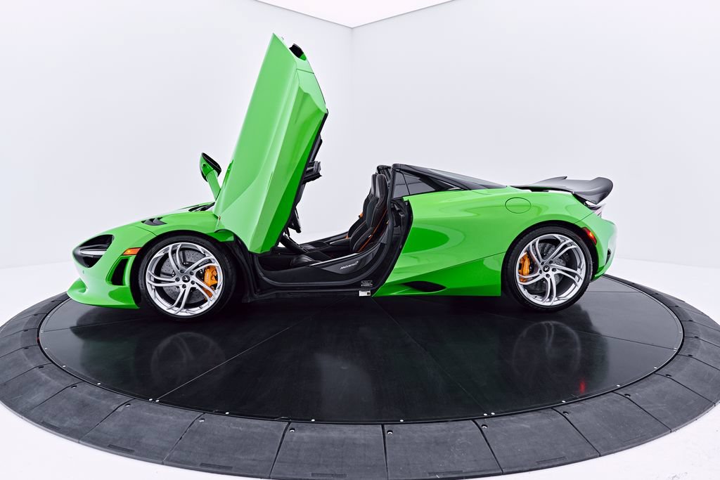 Used 2025 McLaren 750S Spider RWD image 33