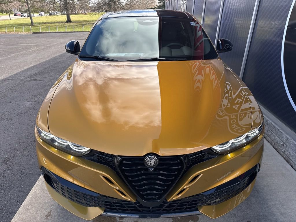 New 2026 Alfa Romeo Tonale Veloce w/ Quick Order Package 23H Volce image 5