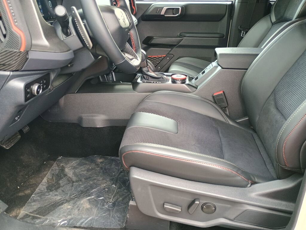 New 2025 Ford Bronco Raptor image 9