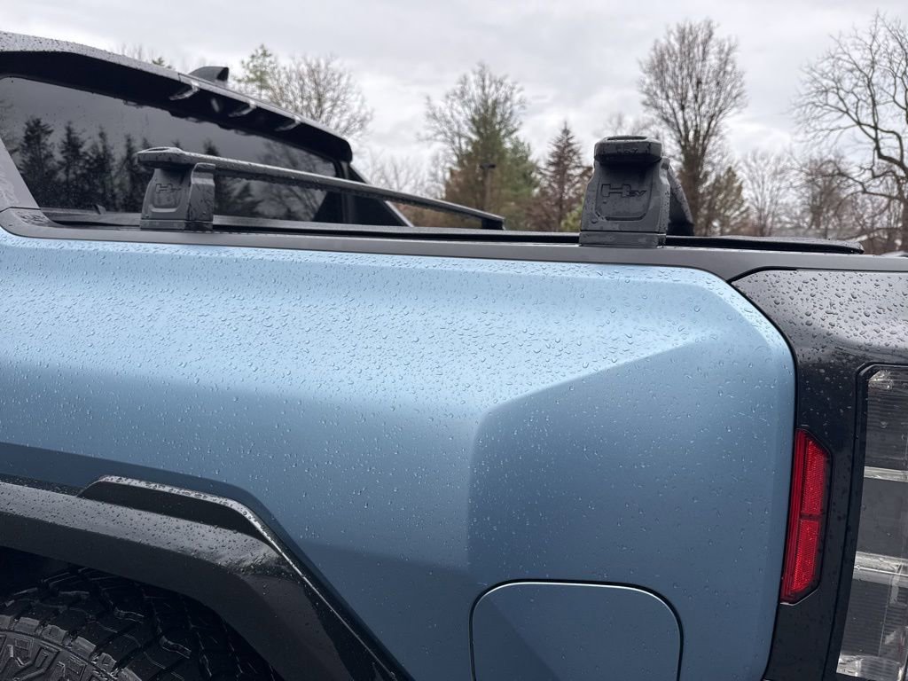 Used 2024 GMC Hummer EV 3X w/ Omega Edition image 17