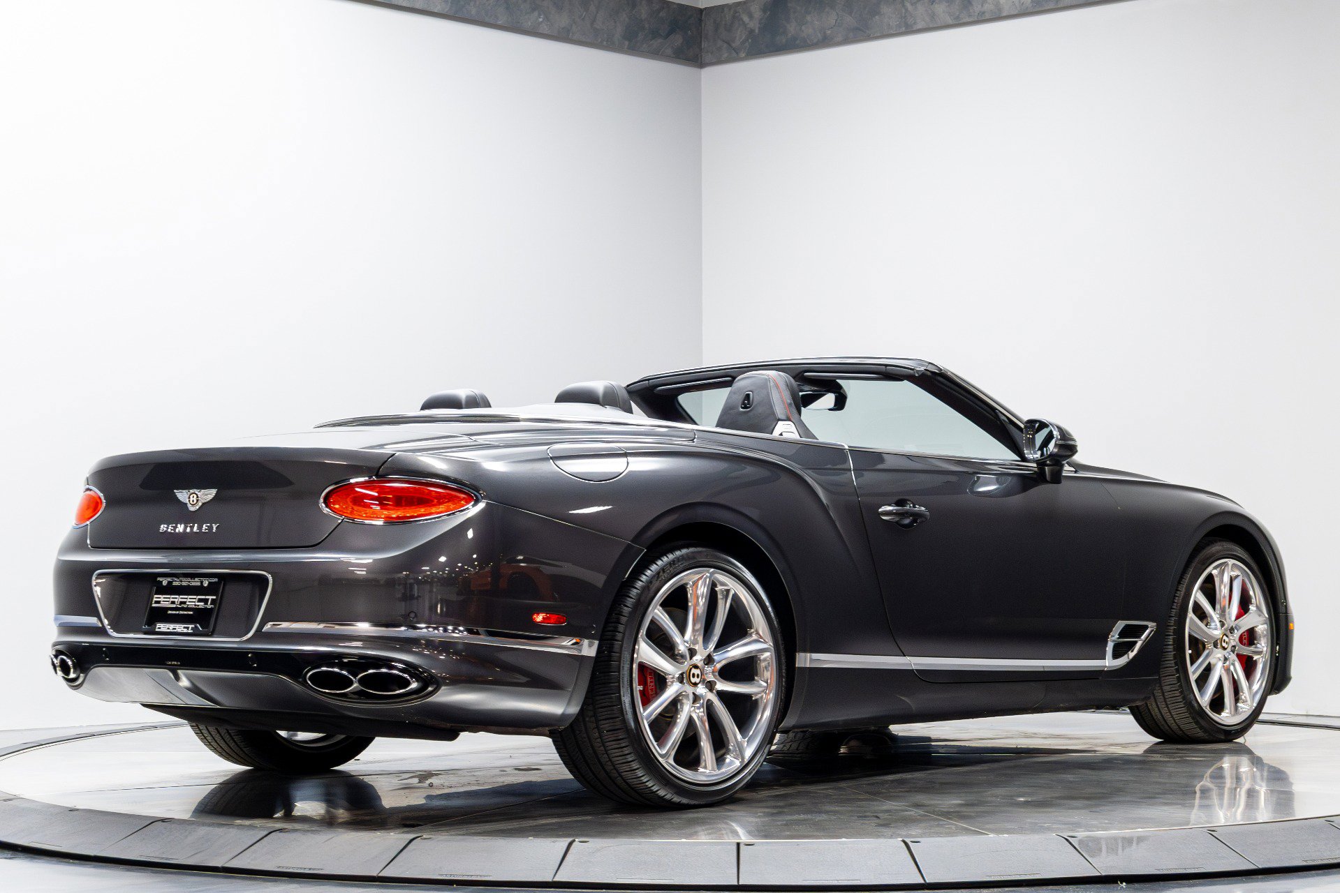 Used 2020 Bentley Continental GT image 16