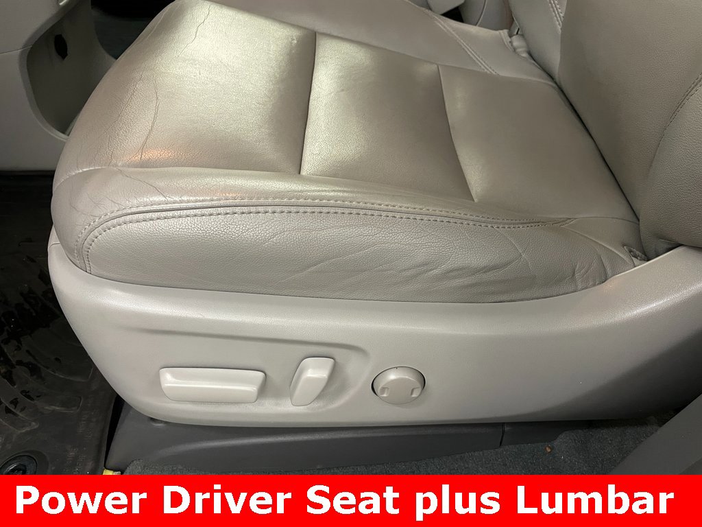Used 2019 Toyota Sienna XLE image 10