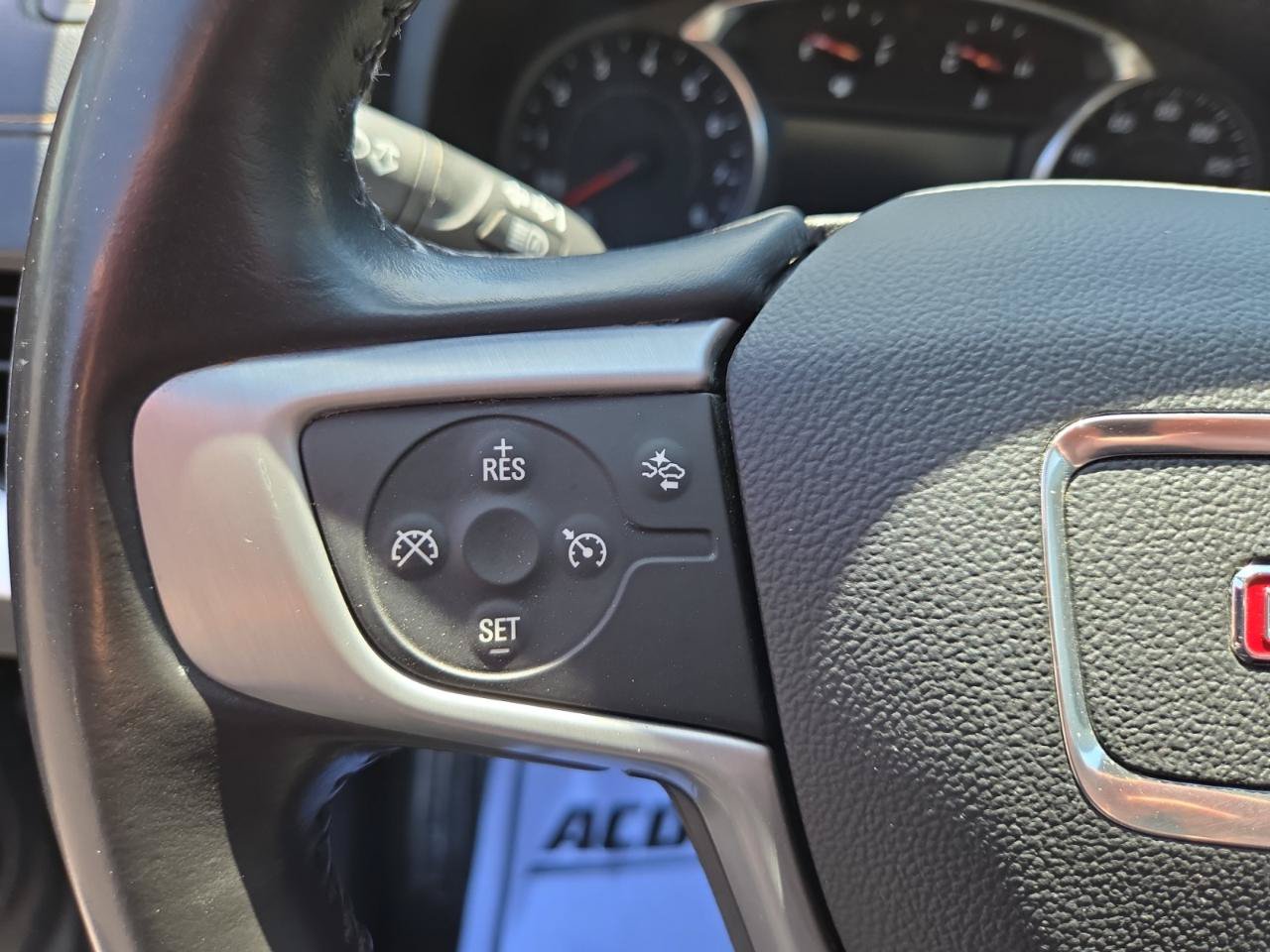 Used 2020 GMC Terrain SLT AWD/4WD image 19