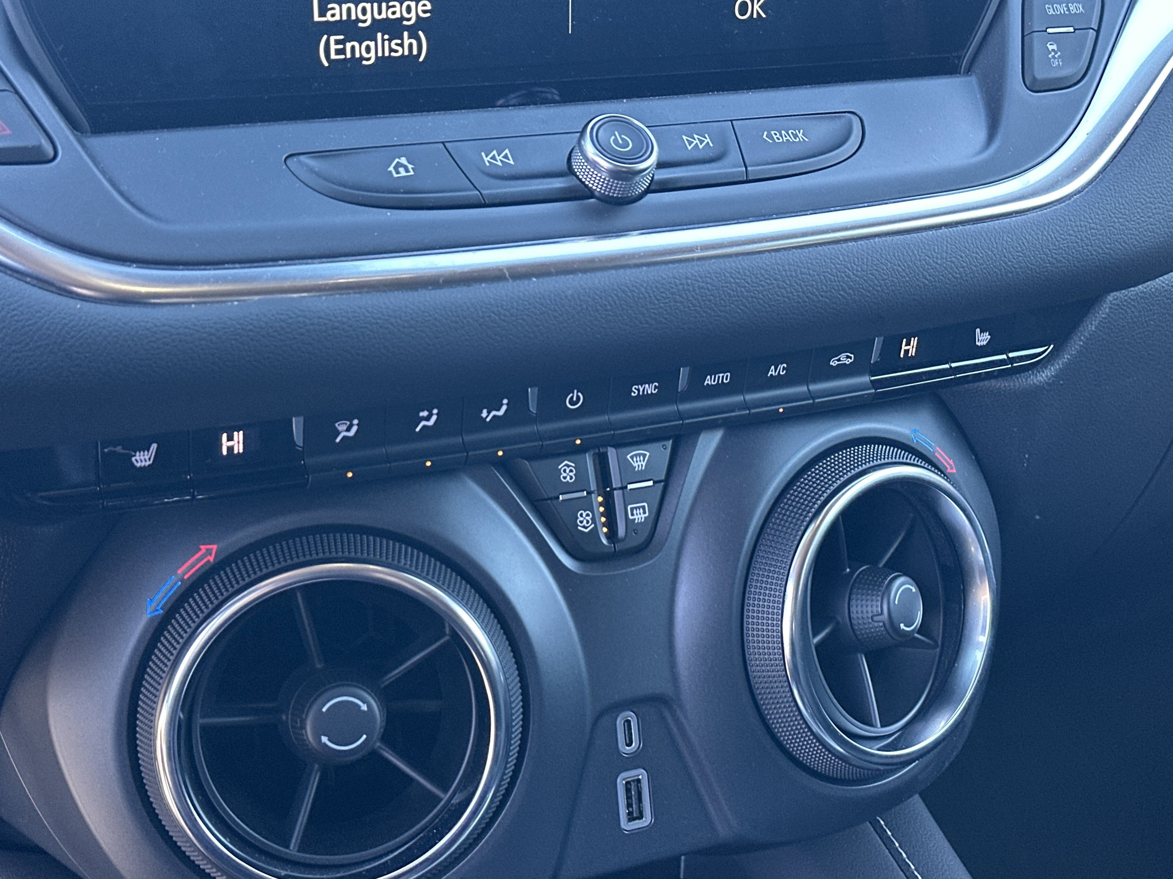 Certified 2024 Chevrolet Blazer LT w/ Convenience Package image 30