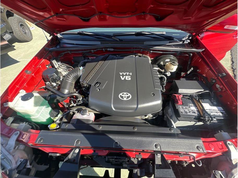 Used 2014 Toyota Tacoma PreRunner w/ Convenience Package RWD image 25