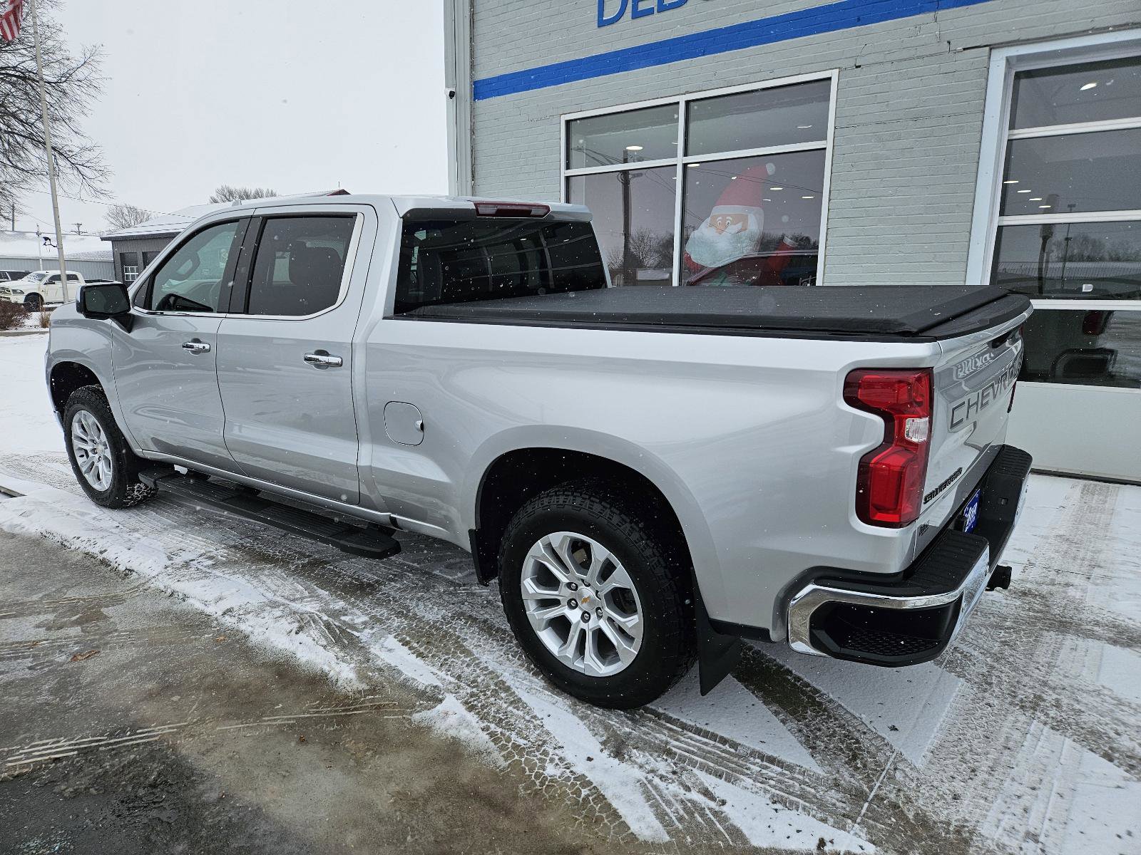 Used 2022 Chevrolet Silverado 1500 LTZ image 3