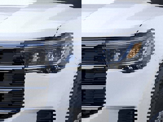 New 2025 Ford Explorer Active image 17