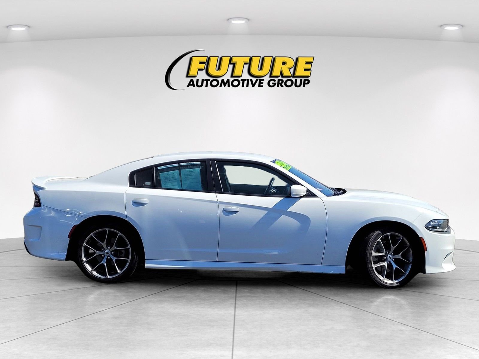 Used 2022 Dodge Charger GT image 4