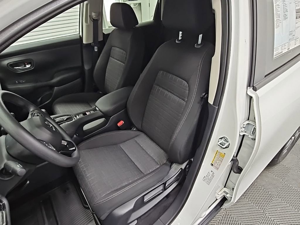 New 2026 Honda HR-V LX image 27