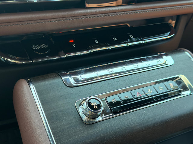 New 2026 Lincoln Aviator Reserve AWD/4WD image 28