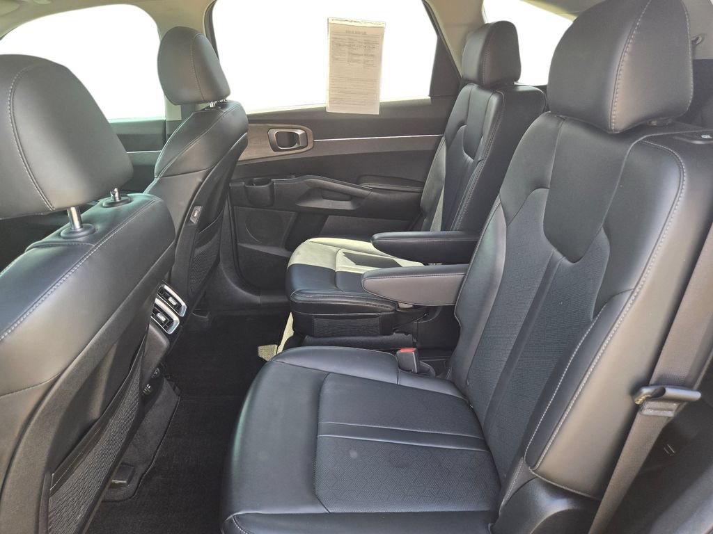 Certified 2023 Kia Sorento X-Line EX AWD/4WD image 19