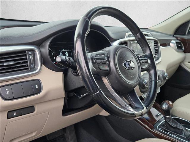 Used 2016 Kia Sorento EX image 10