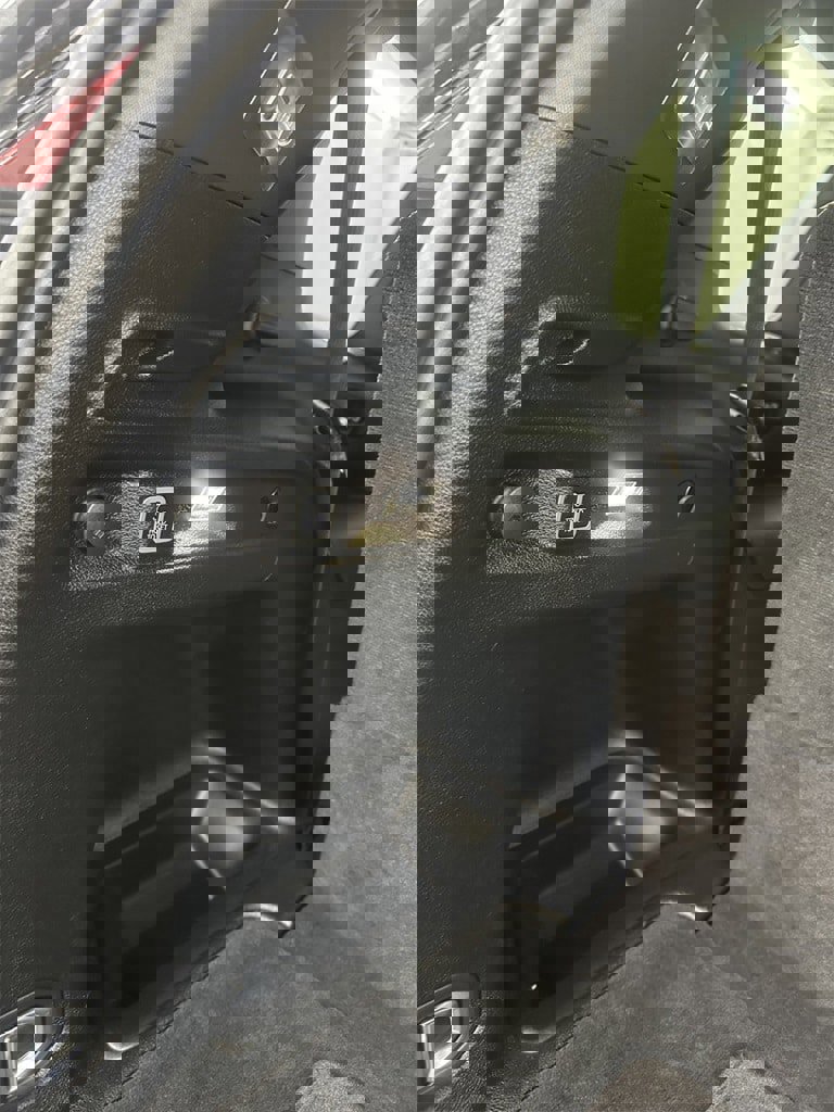 Used 2023 Jeep Grand Cherokee L Limited w/ Trailer Tow Group (B) image 34