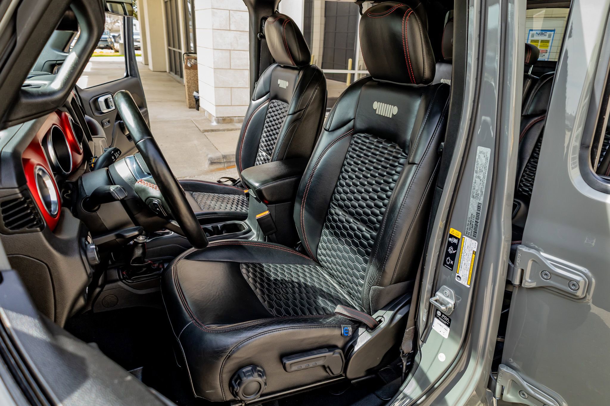 Used 2022 Jeep Gladiator Rubicon w/ LED Lighting Group image 29