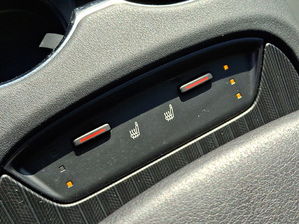 Certified 2024 Toyota Venza XLE AWD/4WD image 29