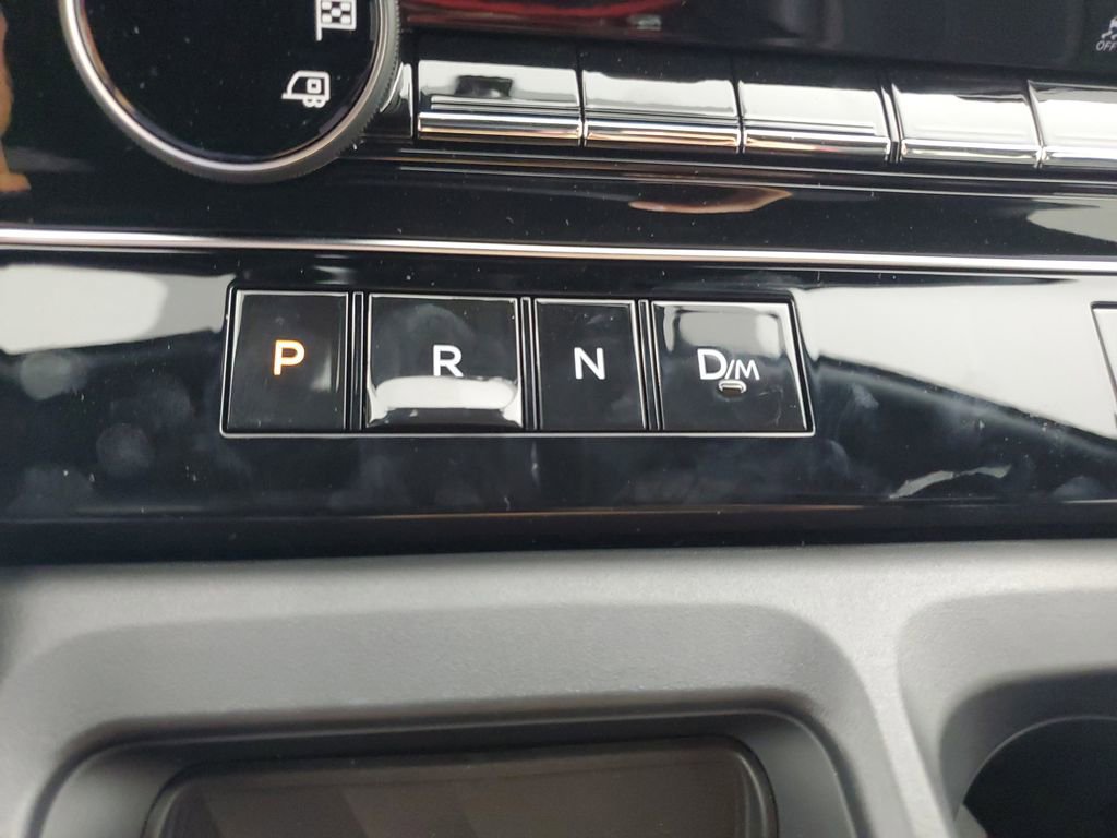 New 2026 Nissan Armada SL w/ Captain's Chari Seat Package image 19