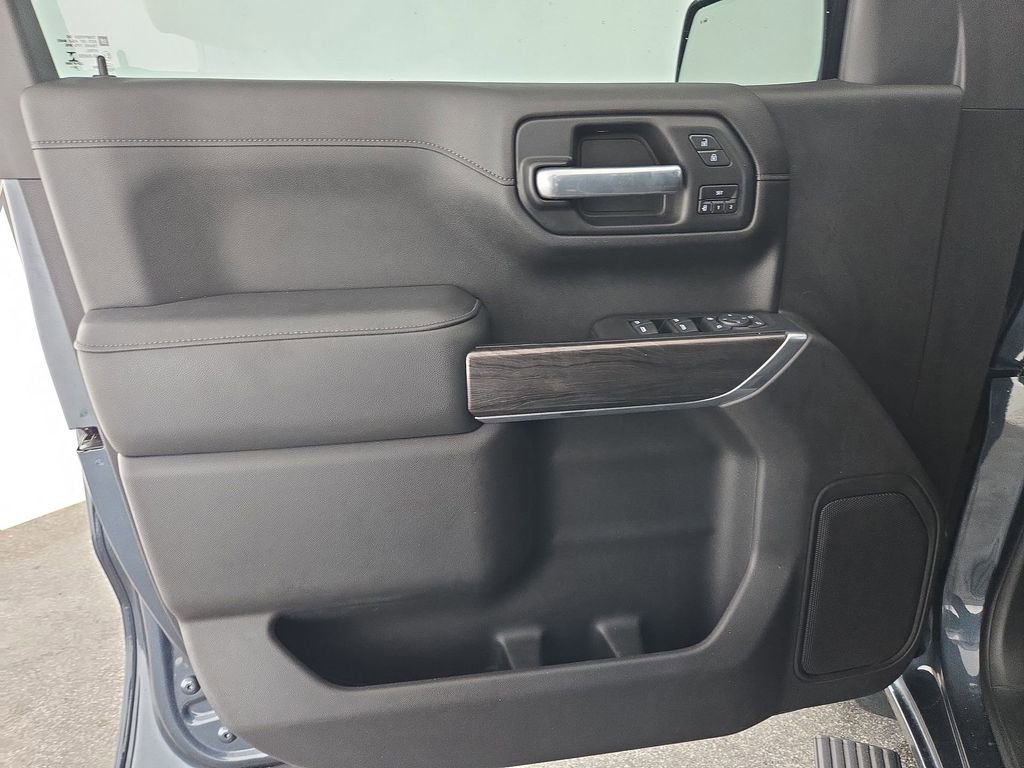 Used 2021 Chevrolet Silverado 1500 LTZ image 27