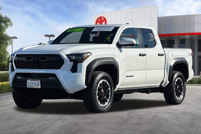 Certified 2026 Toyota Tacoma TRD Off-Road w/ TRD Off Road Premium Package AWD/4WD image 9