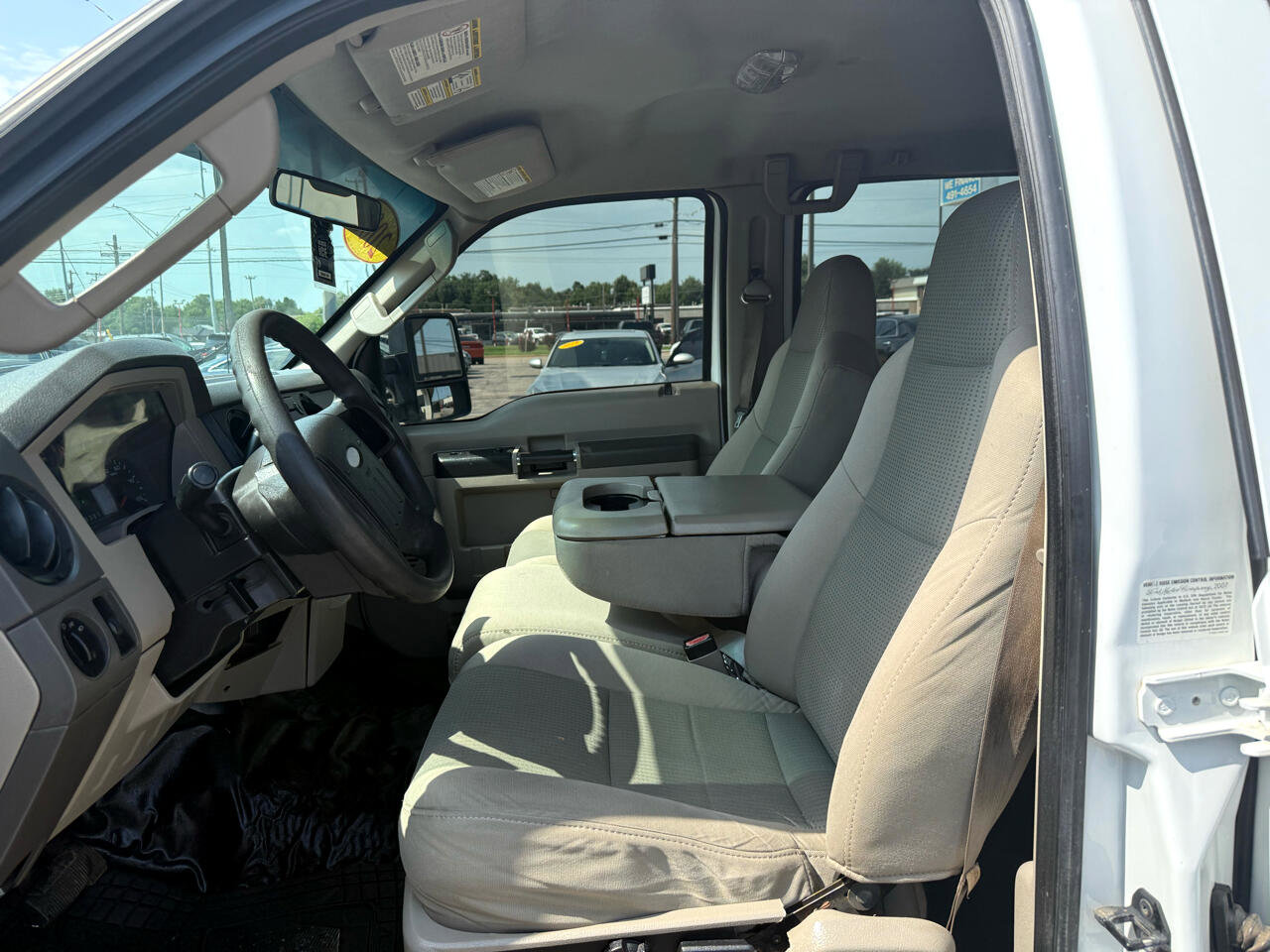 Used 2008 Ford F350 XLT image 10