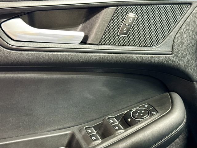 Used 2021 Ford Edge SE AWD/4WD image 19