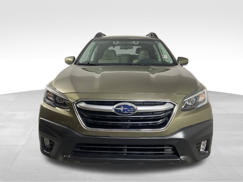 Used 2022 Subaru Outback Premium AWD/4WD image 3