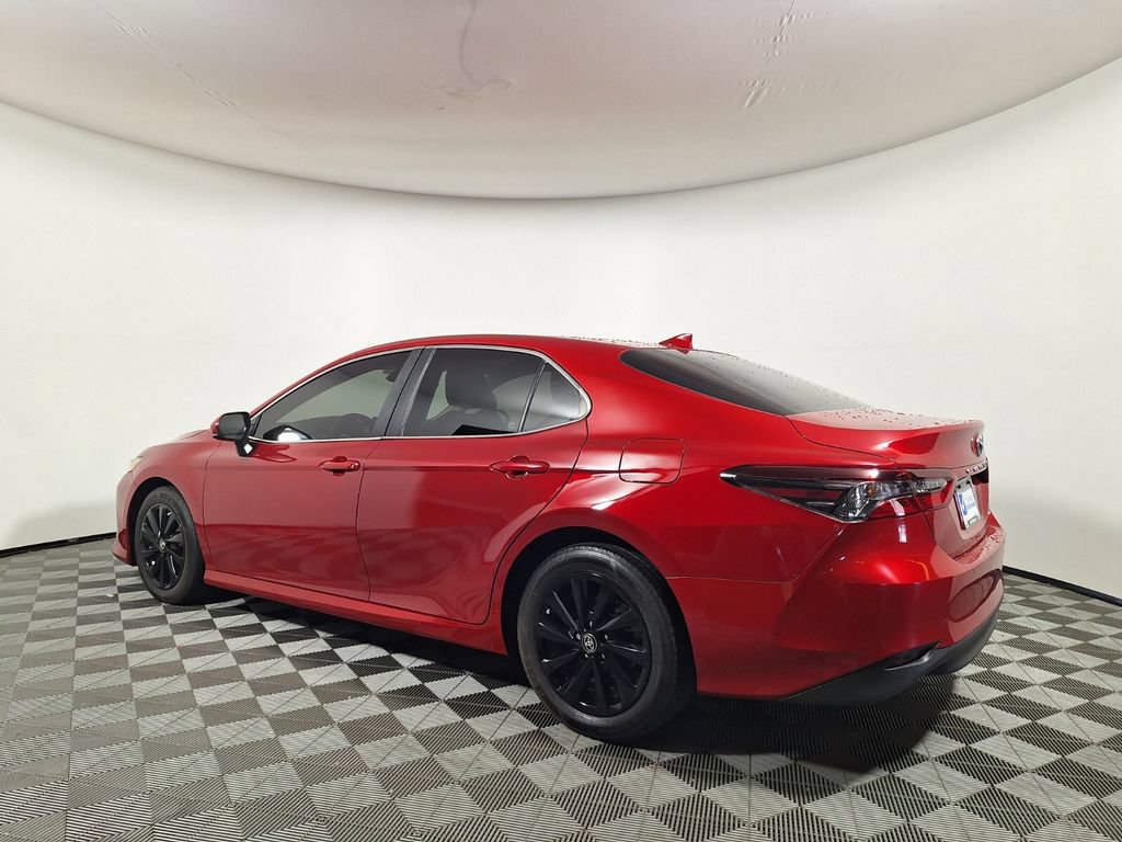 Used 2024 Toyota Camry LE FWD image 7