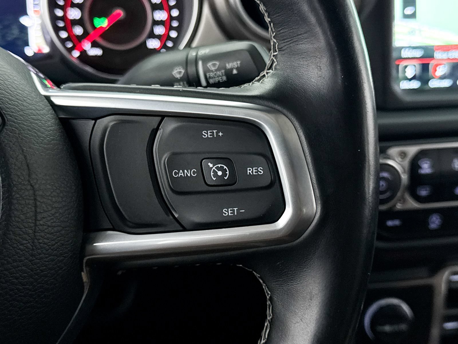 Used 2020 Jeep Gladiator Rubicon AWD/4WD image 33