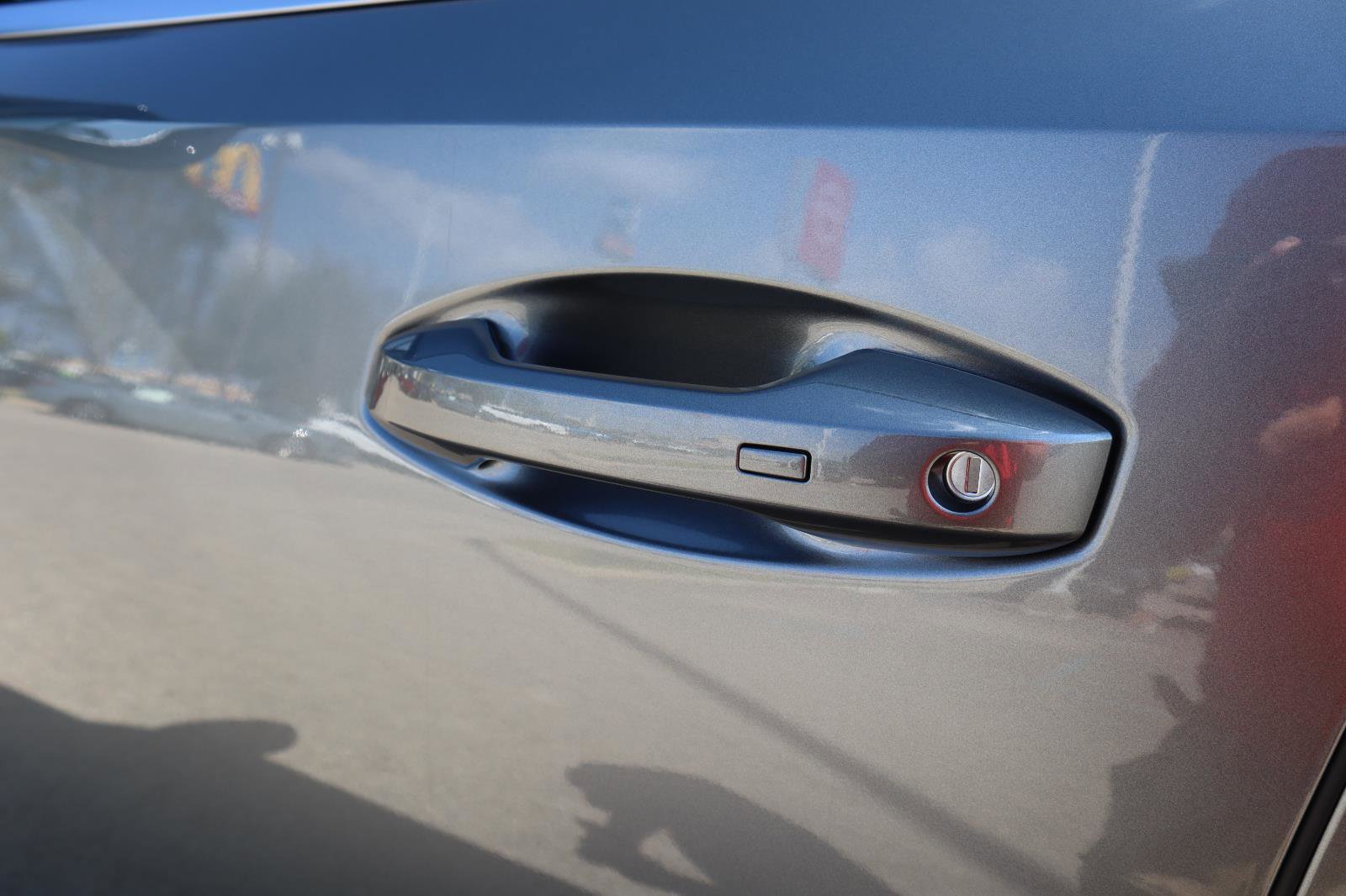 New 2026 Nissan Armada Platinum image 5