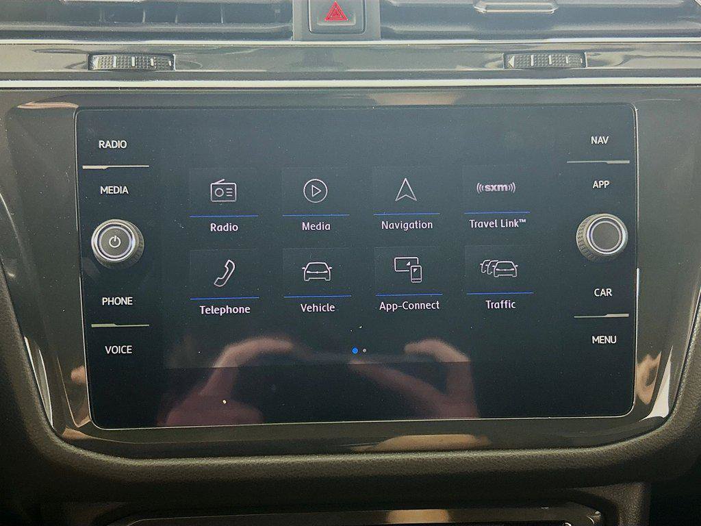 Used 2019 Volkswagen Tiguan SEL AWD/4WD image 14