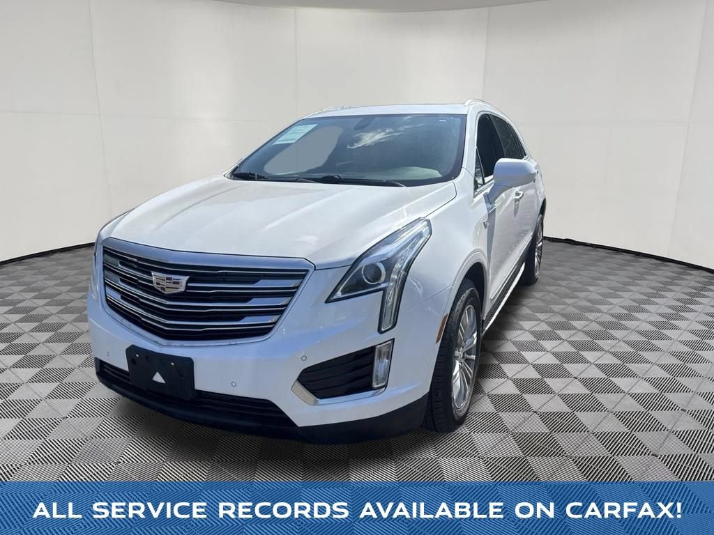 Used 2017 Cadillac XT5 Luxury AWD/4WD image 2