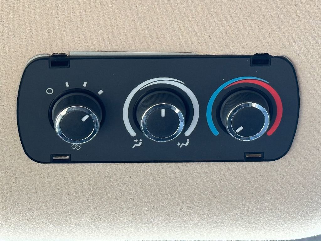 Used 2021 Chevrolet Express 3500 LT w/ LT Preferred Equipment Group image 8