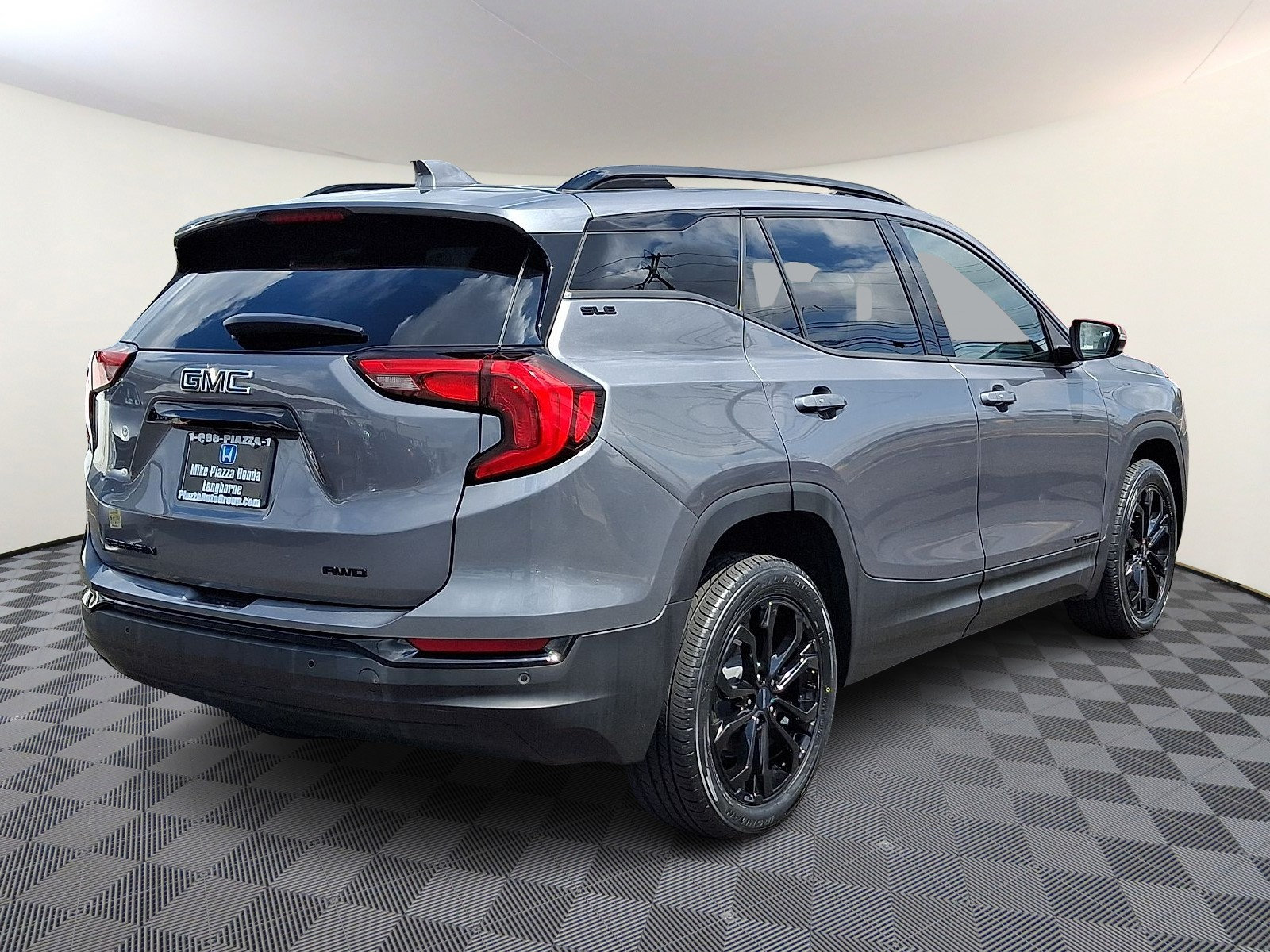 Used 2021 GMC Terrain SLE w/ Driver Convenience Package AWD/4WD image 7