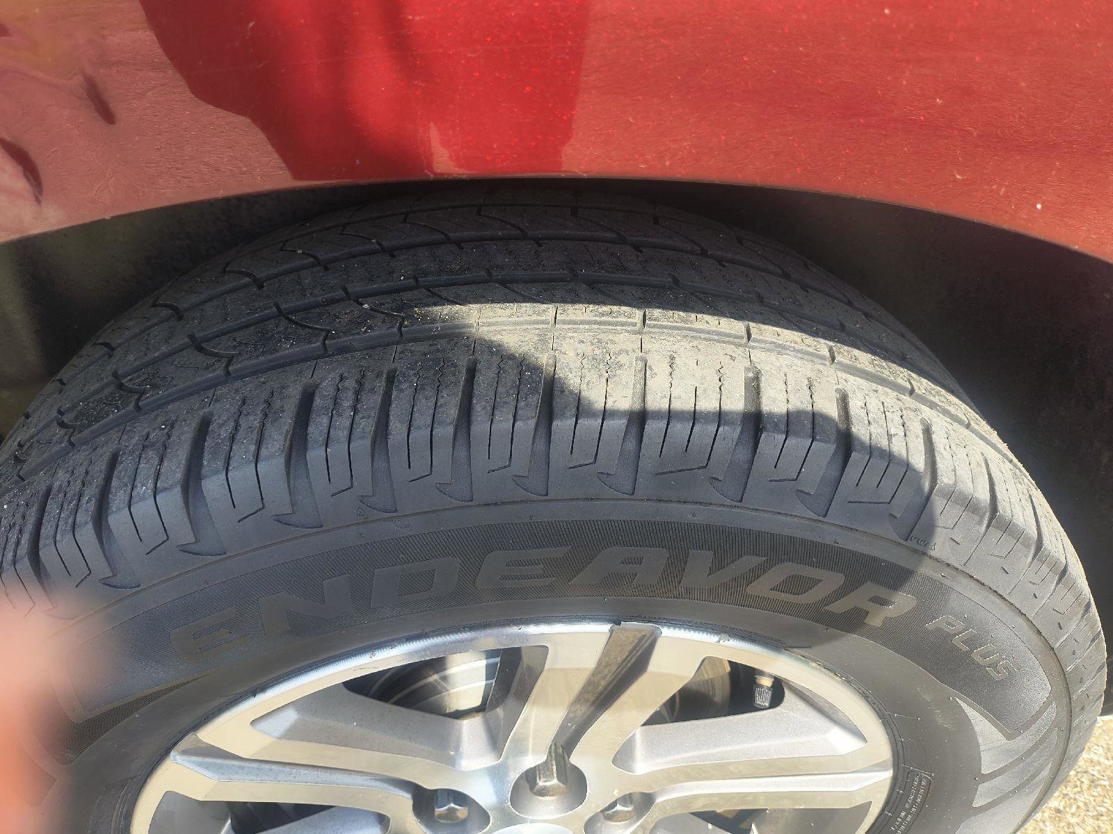 Used 2015 Chevrolet Traverse LT AWD/4WD image 35