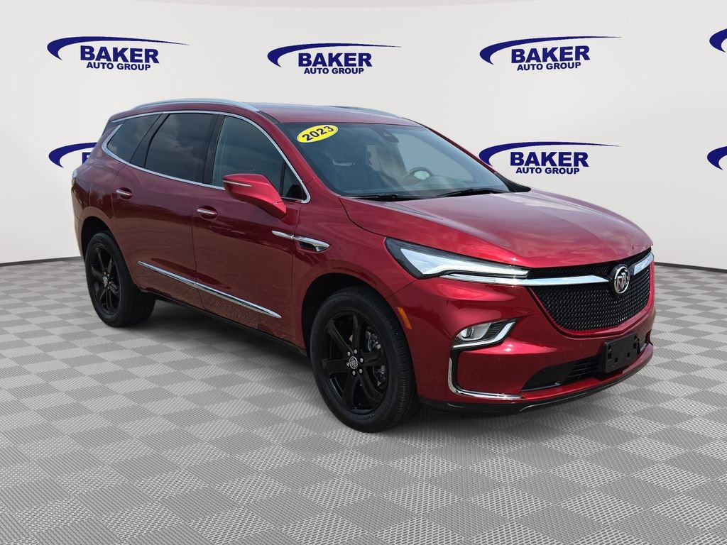 Used 2023 Buick Enclave Essence w/ Sport Touring Edition AWD/4WD image 3